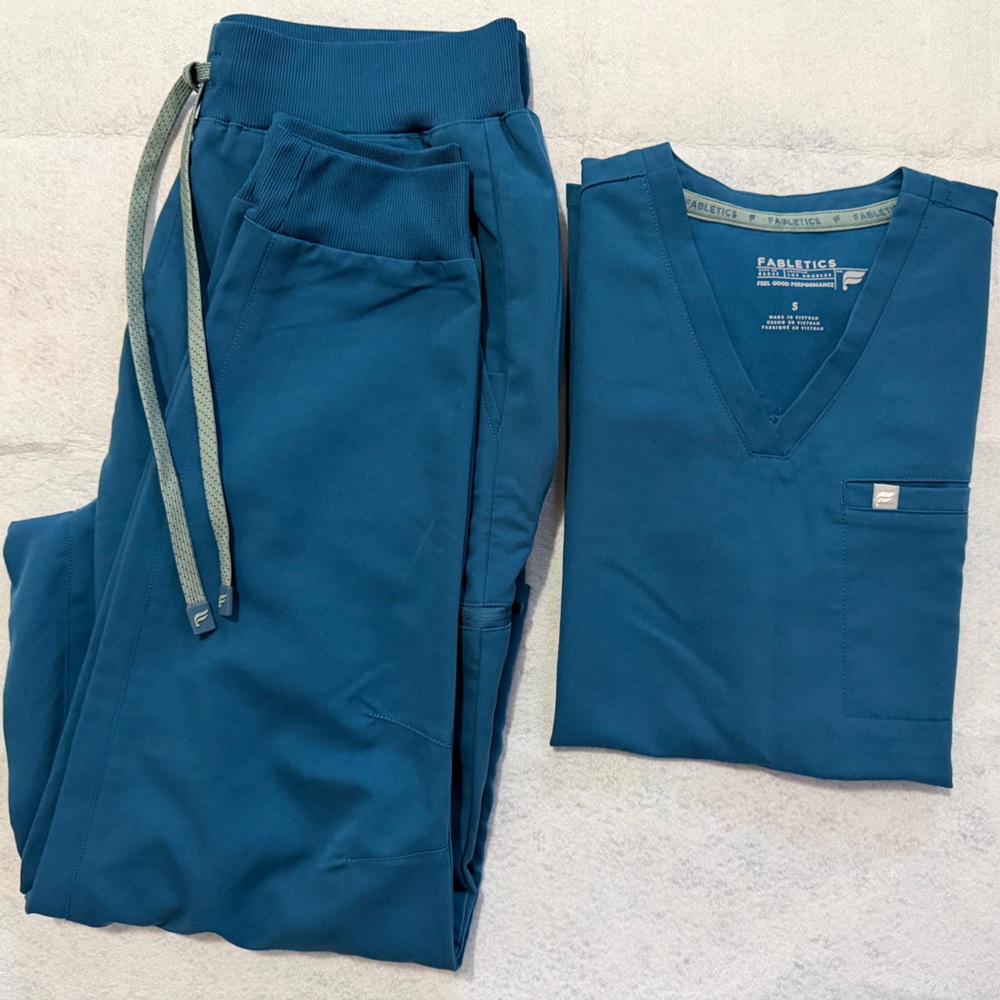 Fabletics scrubs in color Caribbean Blue
